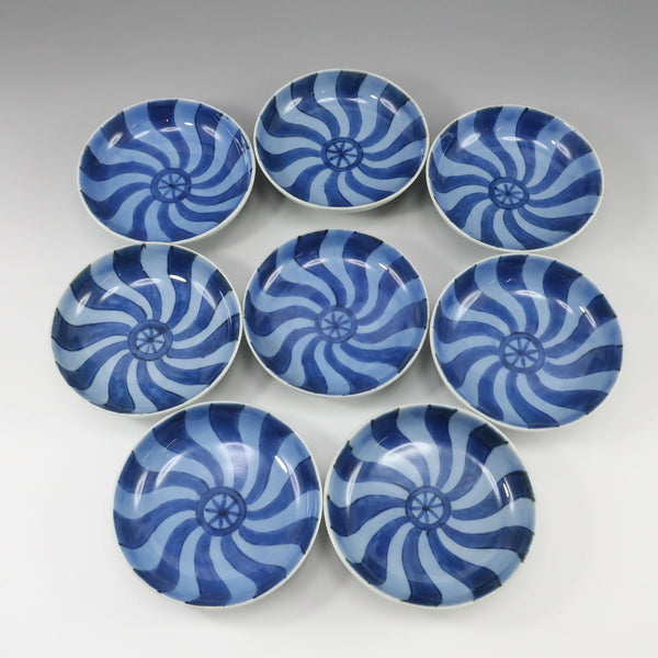 Imari】伊万里焼 古伊万里 染付 捻り蝙蝠文 手塩皿 ( 小皿 ) 8客 骨董