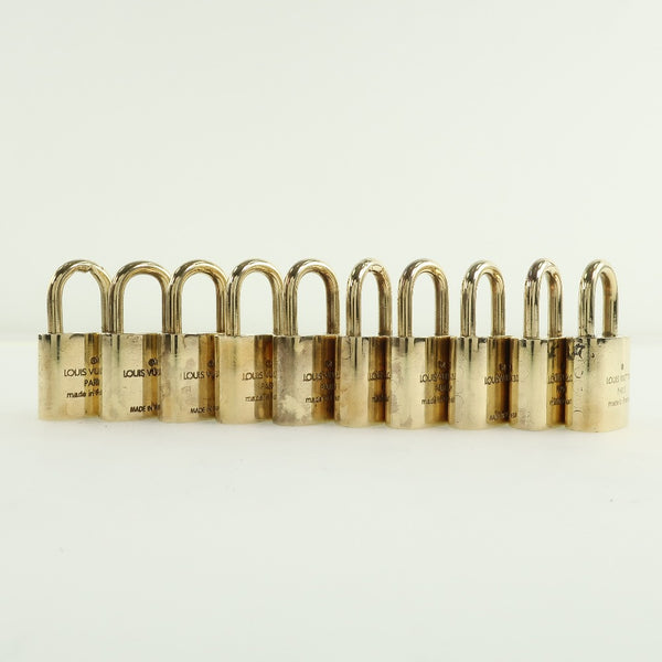 Louis Vuitton] Louis Vuitton Padrock & key 10 sets Cadena Brass Gold Unisex  Cadena B-rank – KYOTO NISHIKINO