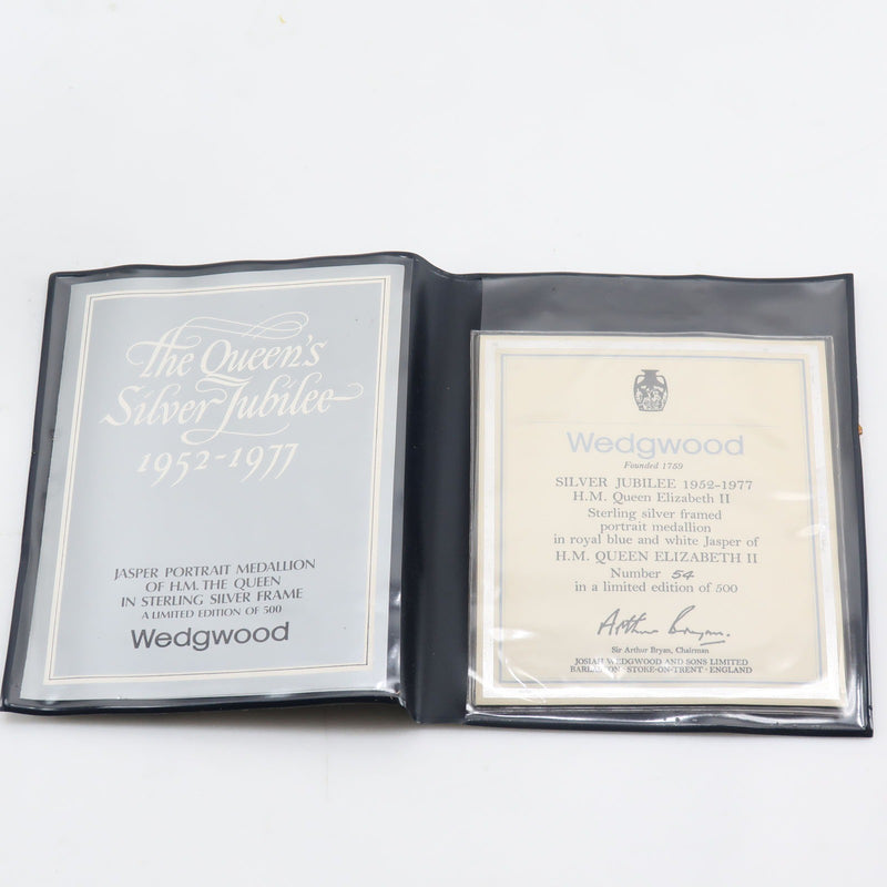 【Wedgwood】ウェッジウッド
 クィーンエリザベス女王シルバージュビリー 1952-1977 記念メタル 輸入雑貨
 Queen Elizabeth Silver Jubilee 1952-1977 Commemorative Metal _