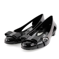 [Salvatore Ferragamo] Salvatore Ferragamo 
 Vara Jelly3.0 cm de bombas 
 Vera Patent Leather Black Vara Jelly3.0cm Damas A Rank