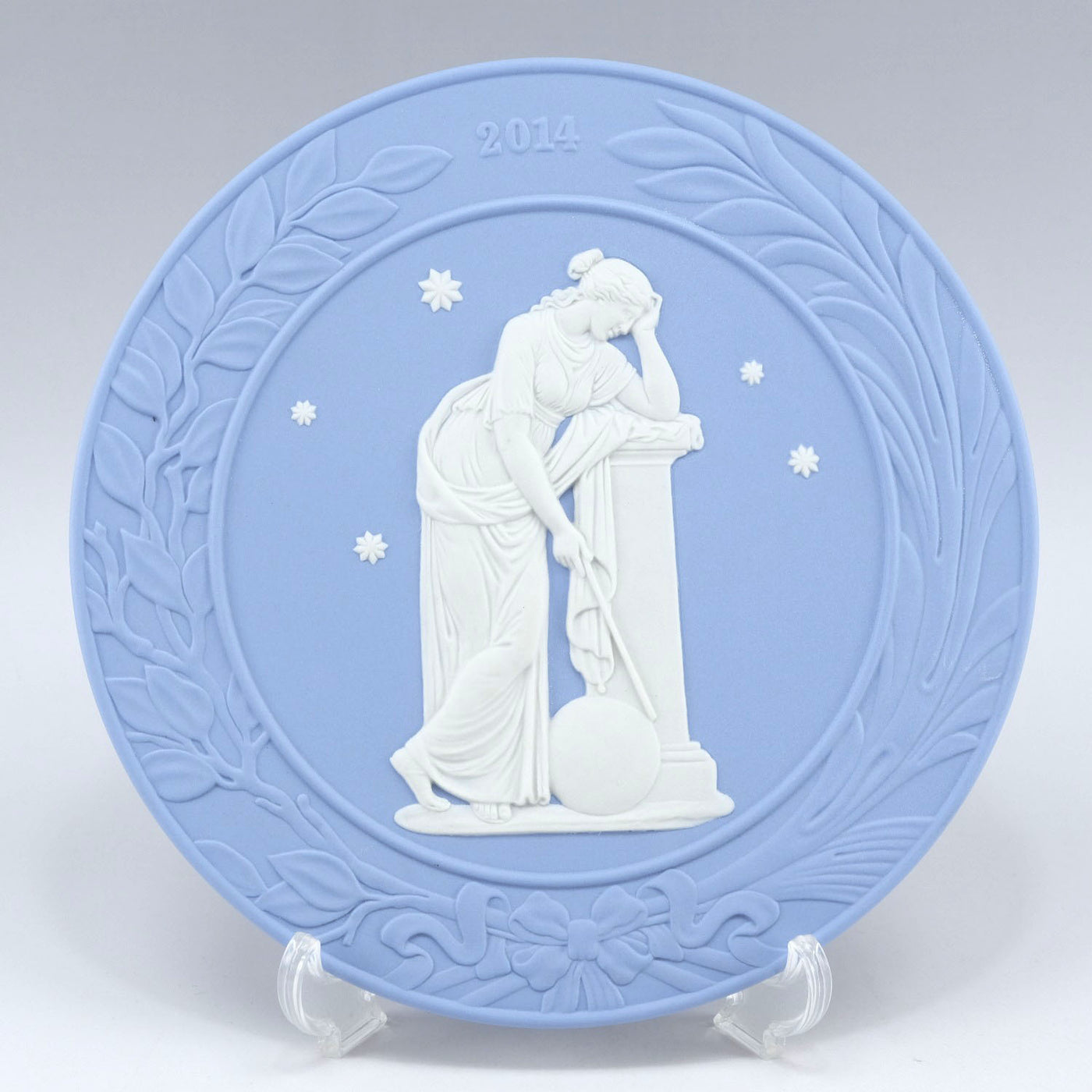 【Wedgwood】ウェッジウッド ジャスパー 2014年イヤープレート オブジェ ミューズ 18.5cm 陶器 Jasper 2014 Y –  KYOTO NISHIKINO