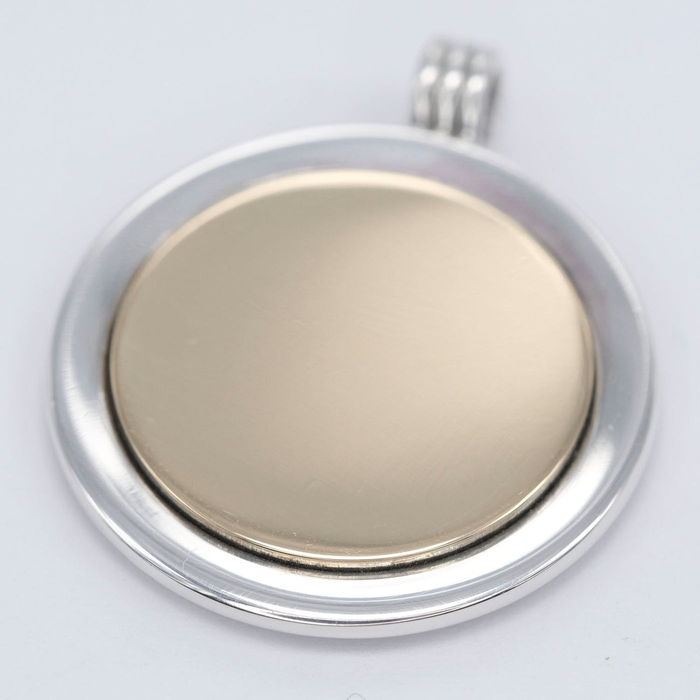 Tiffany & Co.] Tiffany 코인 원 콤비네이션 컬러 실버 925 x K18 골드 유니osex 펜던트 탑 –  NISHIKINO VINTAGE KYOTO