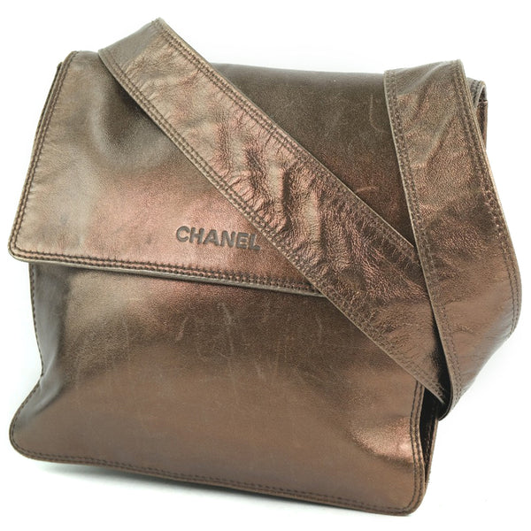 [Chanel] Chanel 
 Bolsa de hombro 
 Bronce unisex