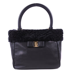 q71【美品】保存袋付　サルヴァトーレフェラガモ　ヴァラリボン　ブラック　ハンド q71【美品】保存袋付 サルヴァトーレフェラガモ ヴァラリボン ブラック