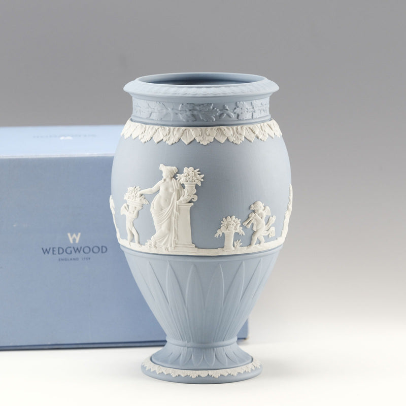 [wedgwood]韦奇伍德 
 贾斯珀骨耕种花底花瓶 
 H20（CM）陶器淡蓝色jasper骨tiffle花底基中性级别等级