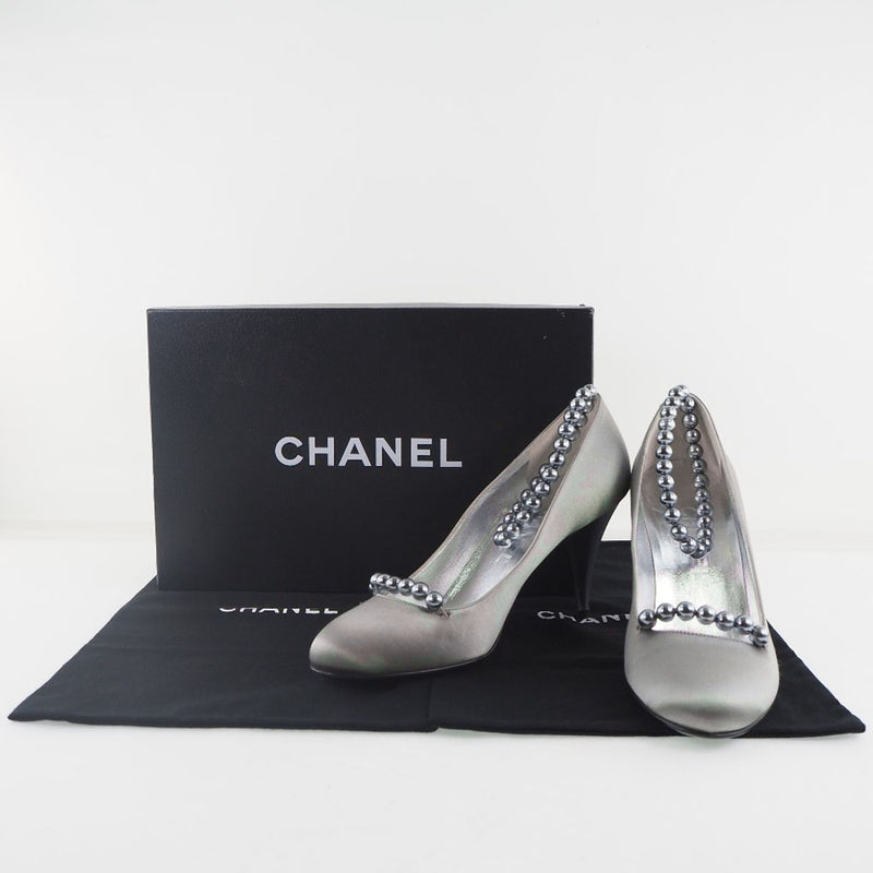 [CHANEL] Chanel 
 pumps 
 Ankle strap satin x fake pearl gray ladies A rank