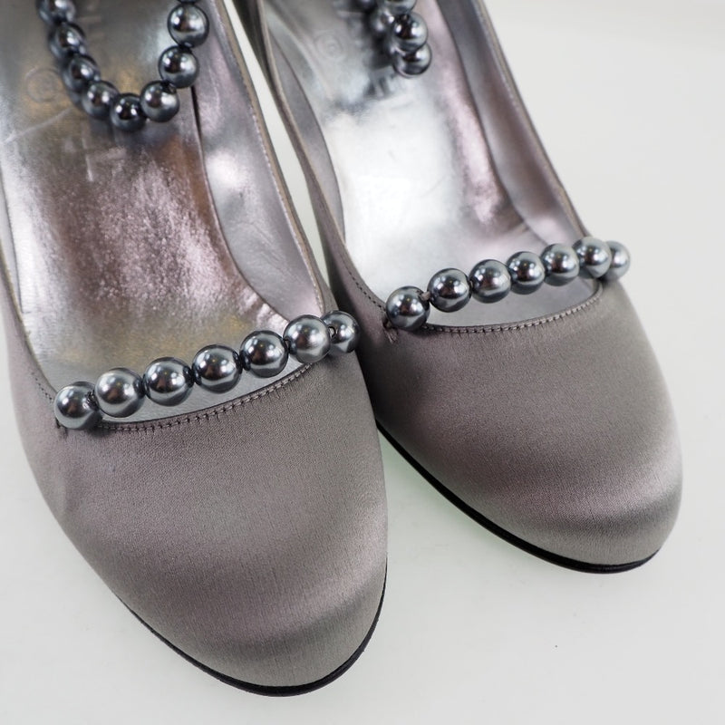 [CHANEL] Chanel 
 pumps 
 Ankle strap satin x fake pearl gray ladies A rank