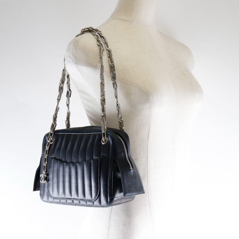 CHANEL】シャネル マドモアゼル ショルダーバッグ – NISHIKINO VINTAGE