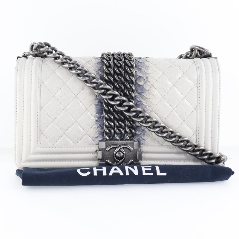 [CHANEL] Chanel 
 Chain shoulder shoulder bag 
 Boy Channel Bel Saille Kahf x Python White Flap CHAINSHOULDER Ladies