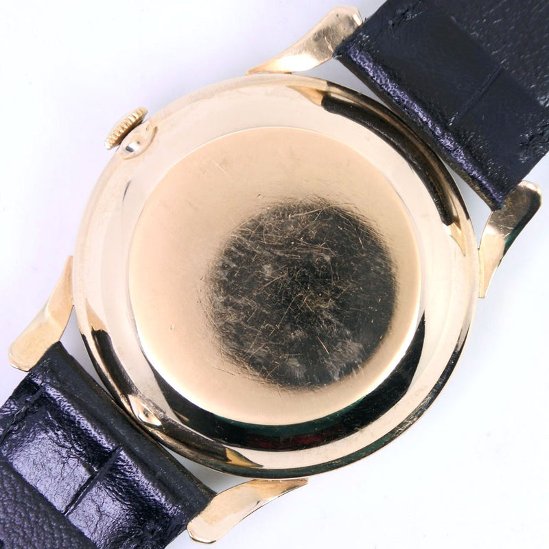 【IWC】インターナショナルウォッチカンパニー 腕時計
 自動巻き