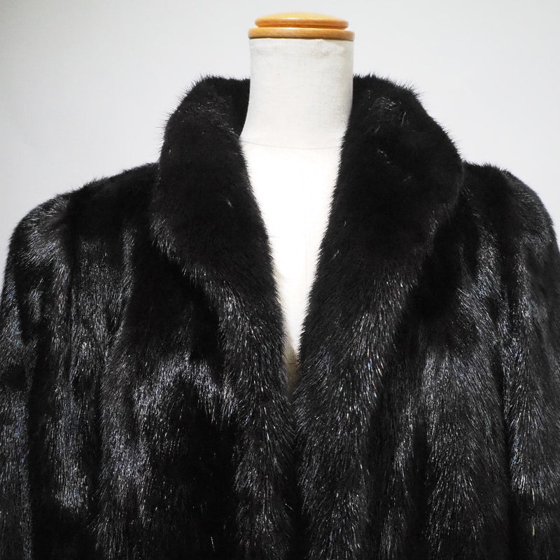 Fur coat 
 Mink Black Ladies