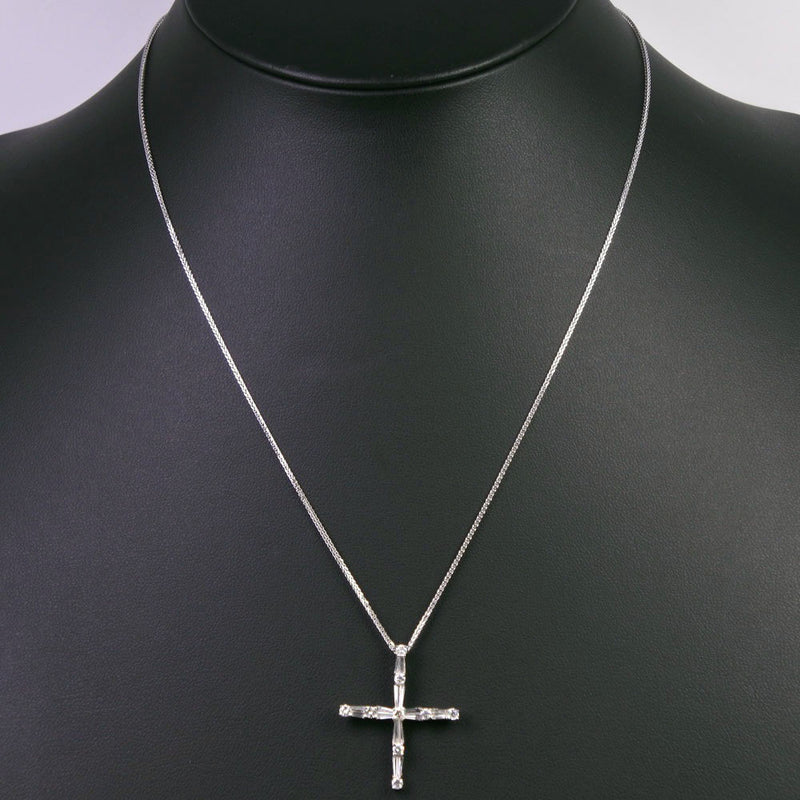 Collier croix K18 Gol d'or blanc x diamant 0,433 / 0,613 croix gravée d'environ 4,5 g croix dames un rang