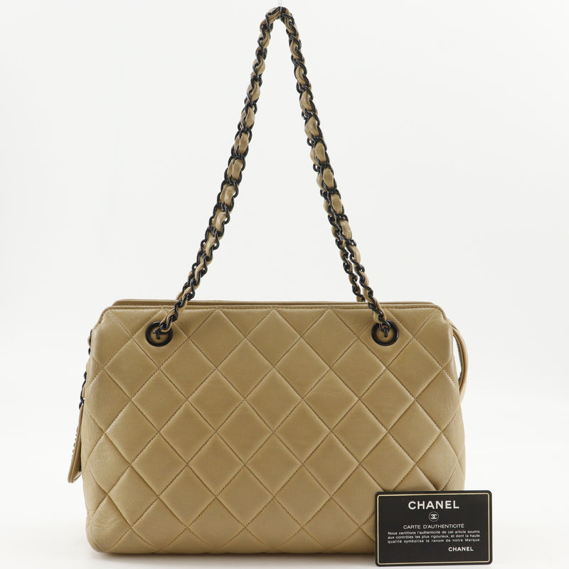 CHANEL】シャネル チェーントート トートバッグ – NISHIKINO VINTAGE KYOTO