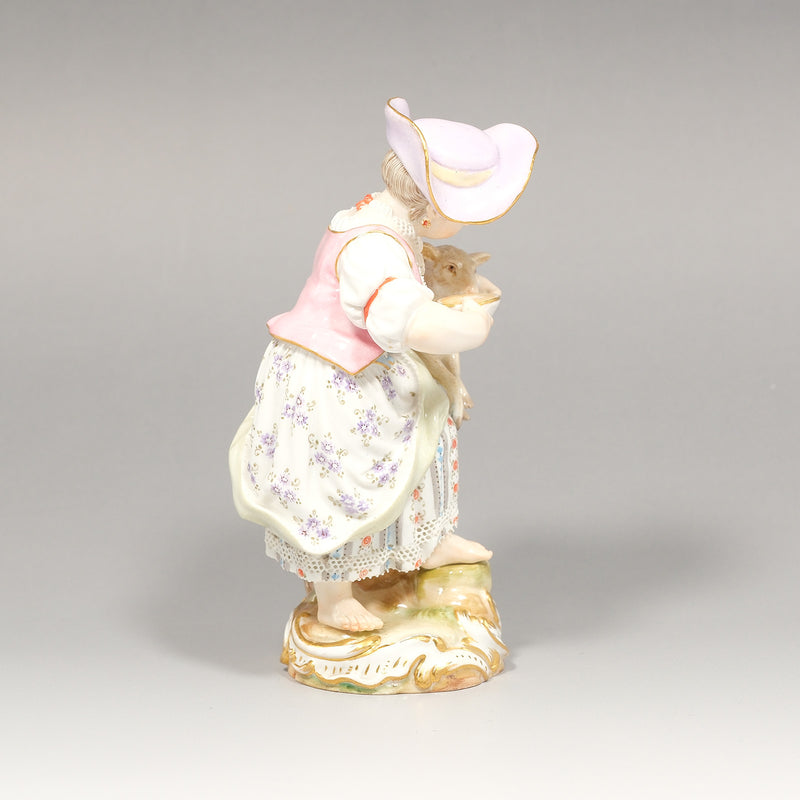 Paire de figurines en porcelaine de Meissen, vers 1755 - Ref.121054 Paire de figurines en porcelaine de Meissen, vers 1755 - Ref.121054