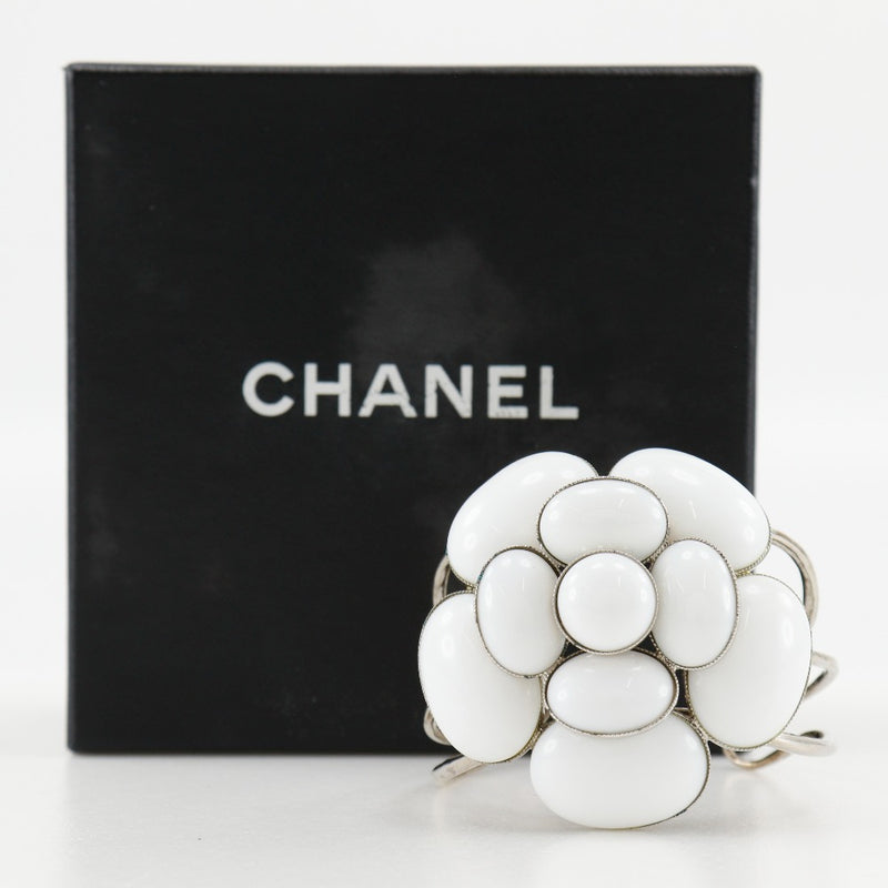 [CHANEL] Made of Chanel Camelia Bangle Metal Silver/White 98c engraved about 56.3g Camelia Ladies