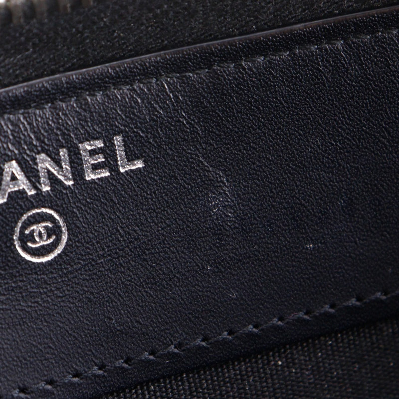 [CHANEL] Cartera larga brillante Chanel A50106