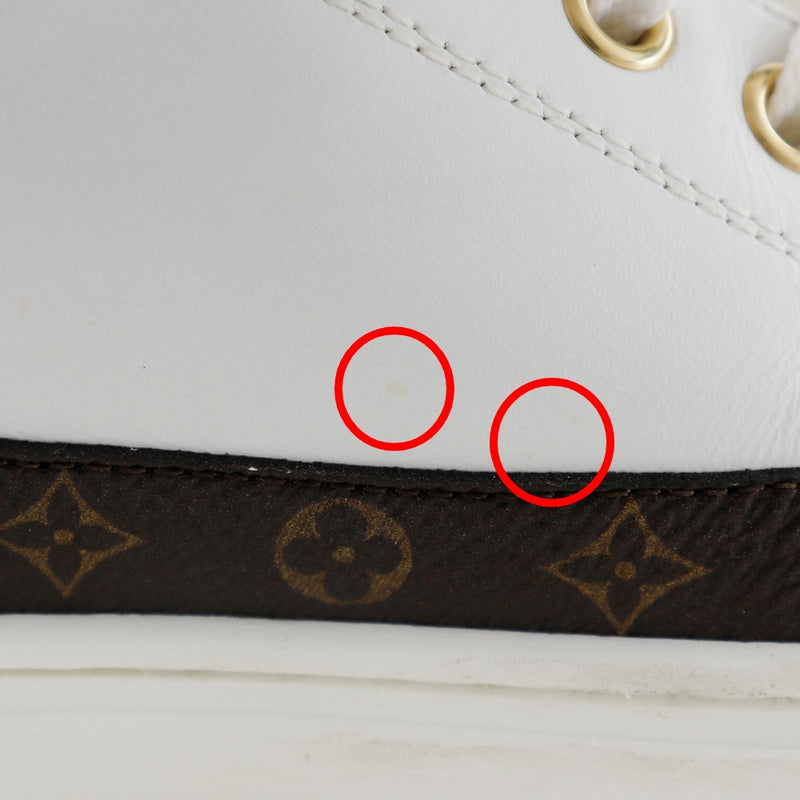 [Louis Vuitton]LOUIS VUITTON
 Zapatillas de zapatillas estelares 
 Cuero de bajo corte x lienzo de monograma blanco VL0270 Línea estelar grabada Damas