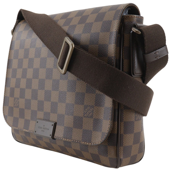 【LOUIS VUITTON】ルイ・ヴィトン
 ディストリクトPM ショルダーバッグ
 N41213 ダミエキャンバス 茶 FL4123刻印 斜め掛け,肩掛け,A5 マグネットタイプ District PM ユニセックスAランク
