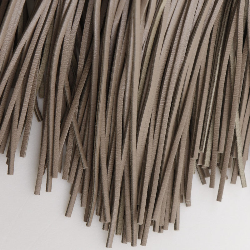 【J&M Davidson】ジェイアンドエムデヴィッドソン フリンジ カーニバル スタッズ ハンドバッグ
 LMNC 1XX SCNP 951S