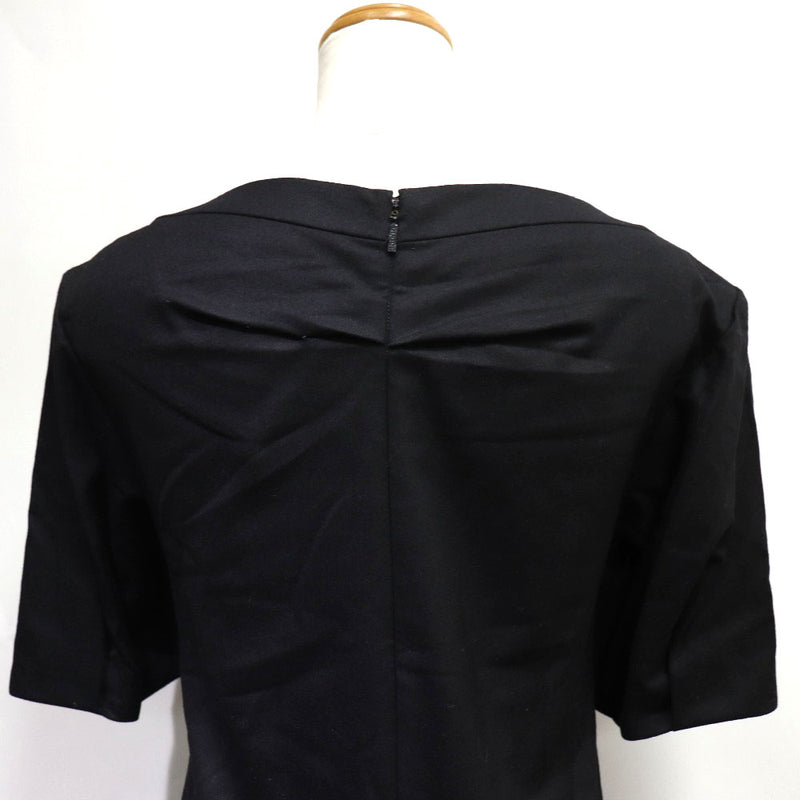 [Gucci] Gucci 
 色带设计连衣裙 
 179743.ZQ006羊毛黑色丝带设计女士