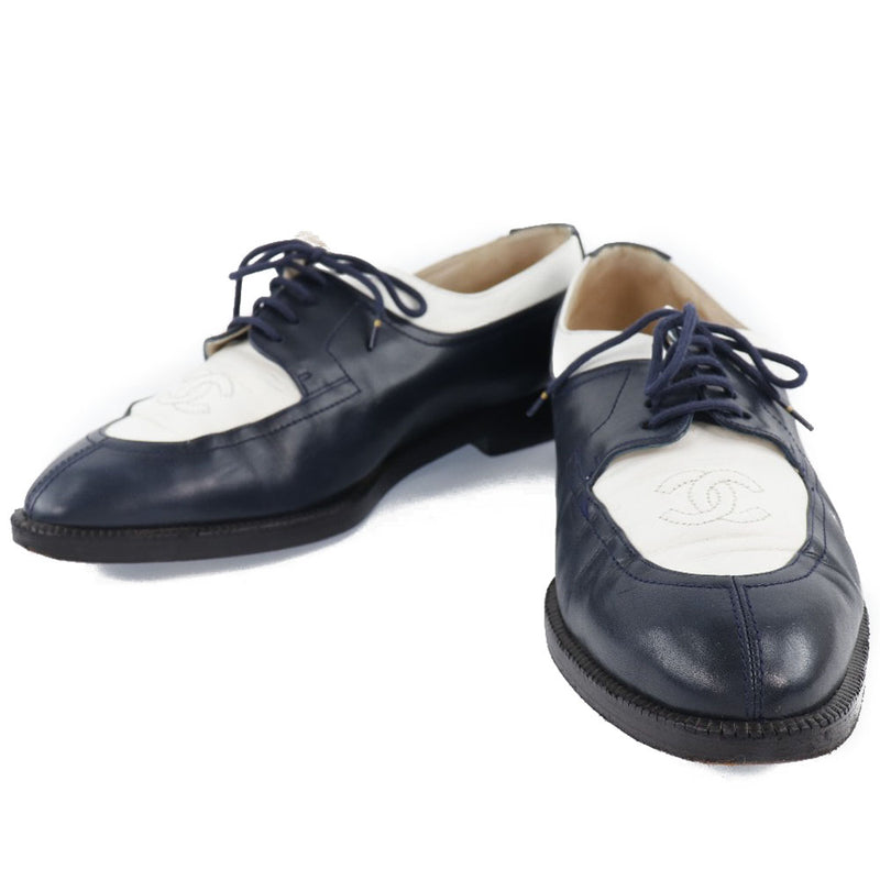 [香奈儿]香奈儿 
 牛津鞋便鞋 
 双色可可标记95p A01377皮革海军/白色牛津鞋女士女士