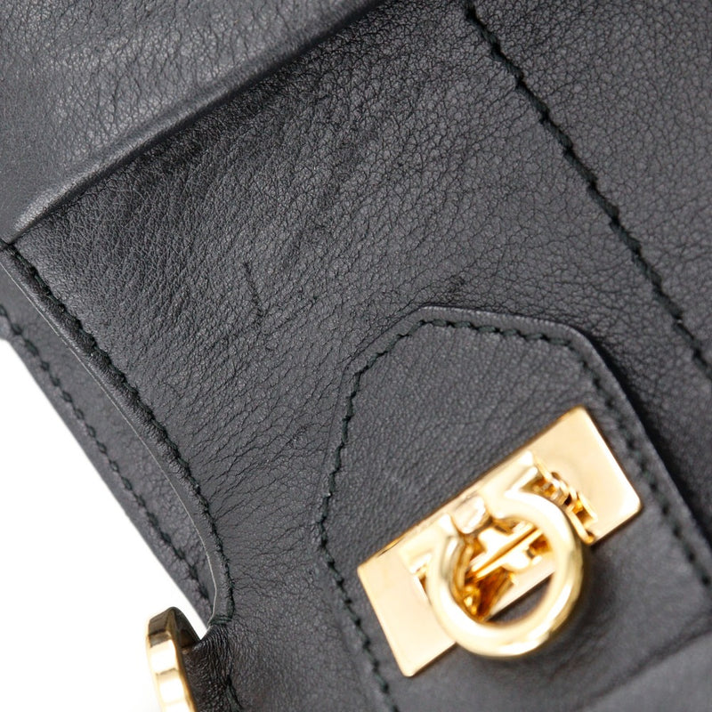 [Salvatore Ferragamo] Salvatore Ferragamo Florence Gancini 핸드백 2 웨이 어깨 EE-21 D477 송아지 검은 크로스 바디 핸드백 2Way A5 자기 유형 피렌체 간키니 여성