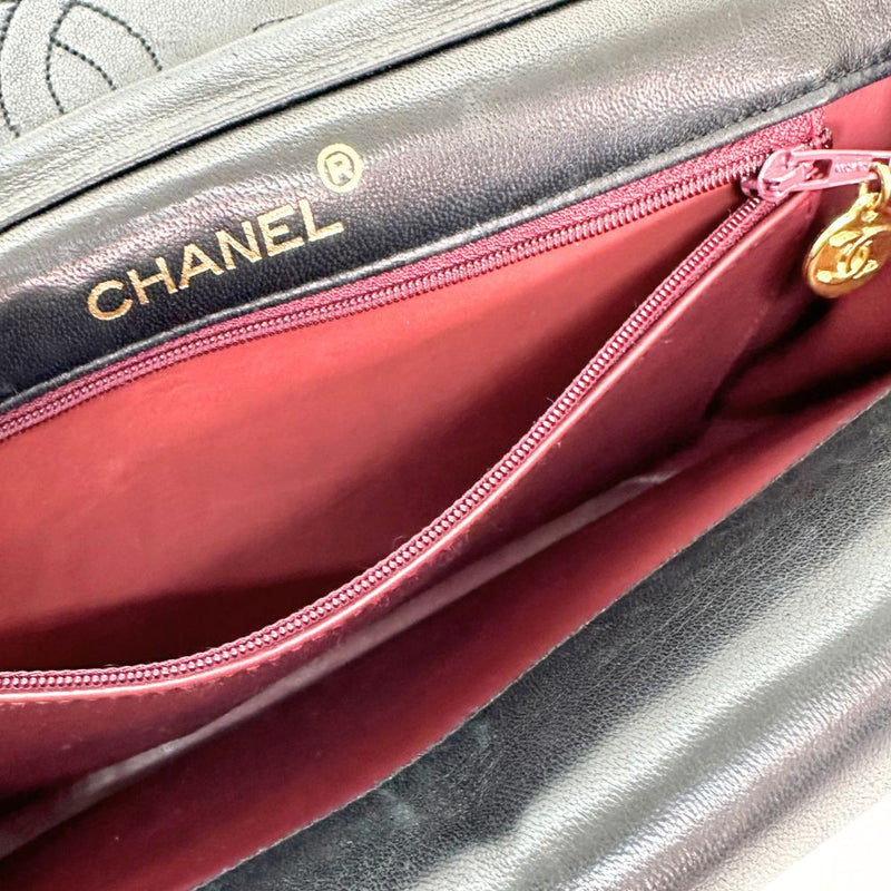 [Chanel] Chanel 
 Bolso de hombro matrasse 
 Cadena Hombro Ramsker Black Shoulder Gurna Lock Matelasse Damas