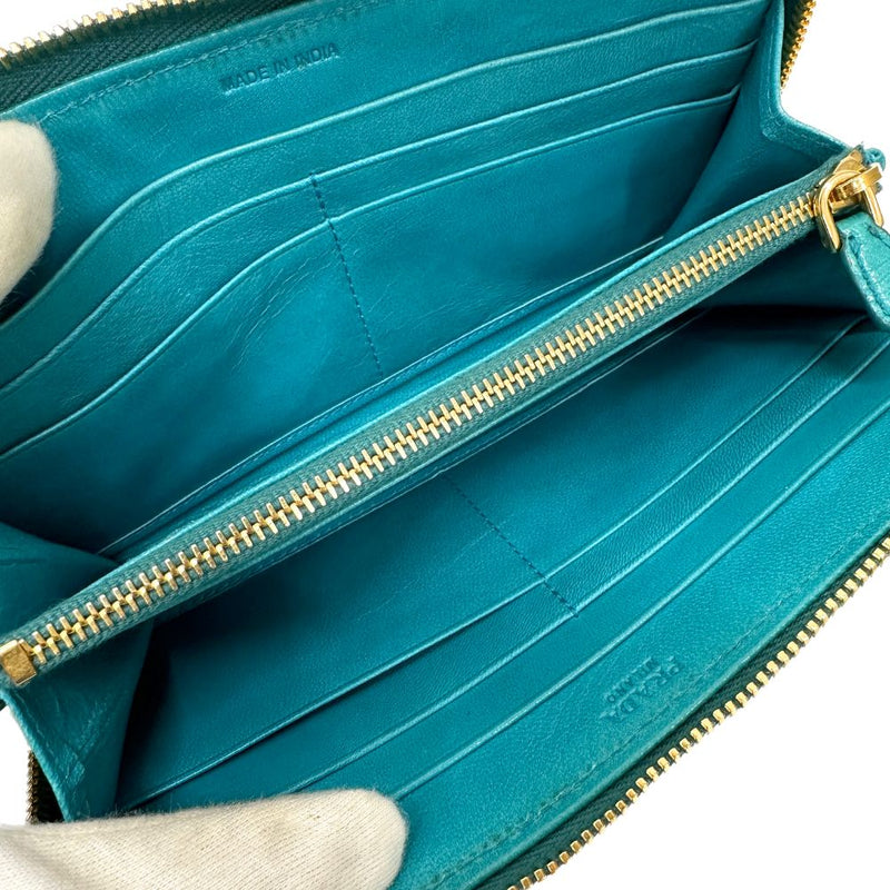 [PRADA] Prada 
 Round zipper long wallet 
 1m0506 Calf Pavone + NERO Zip AROUND Ladies