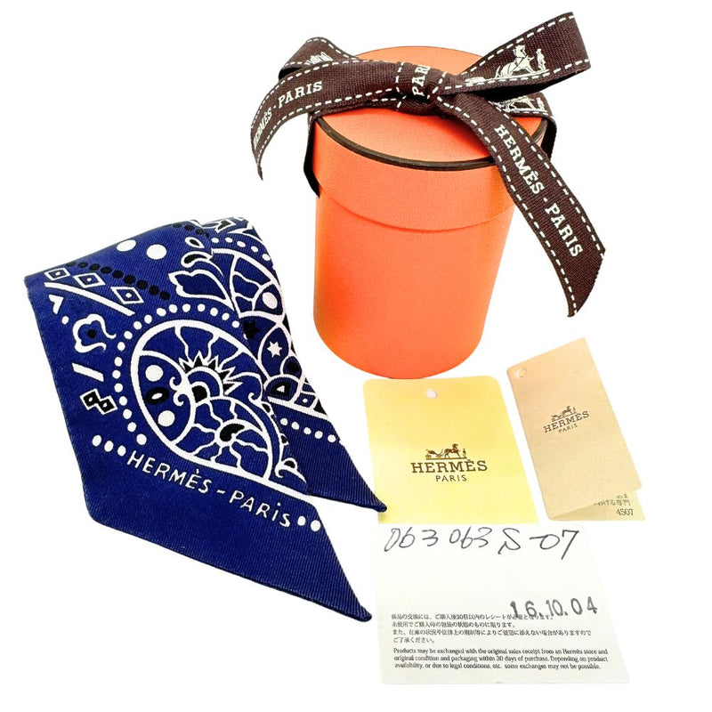 【HERMES】エルメス
 ツイリー スカーフ
 EPERON D´OR CUT  063063S 07 シルク マリン Twilly レディースAランク