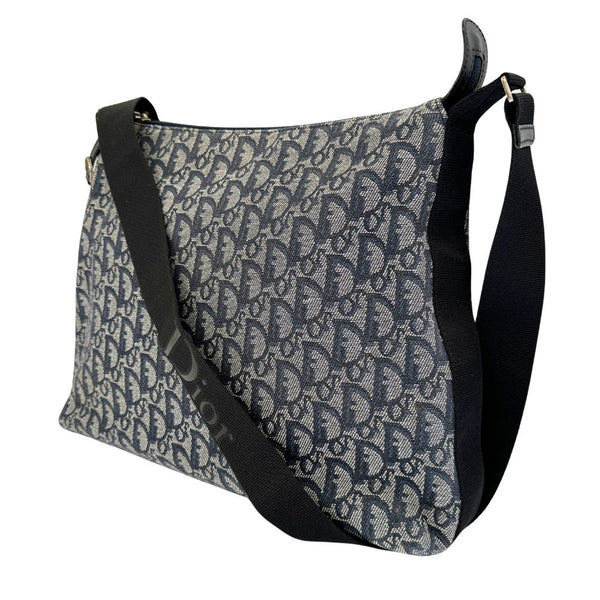 [Dior] Christian Dior 
 Shoulder bag 
 Canvas diagonal shoulder shoulder A4 fastener ladies A rank