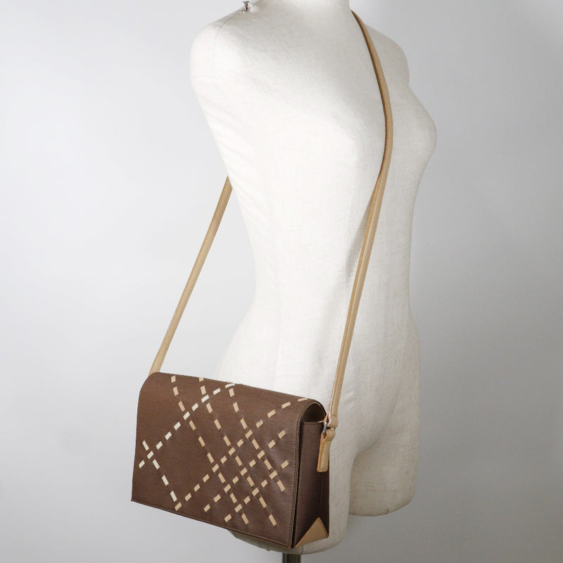 [Burberry] Burberry 
 Shoulder bag 
 Satin diagonal hanging A5 magnet type Ladies A-Rank