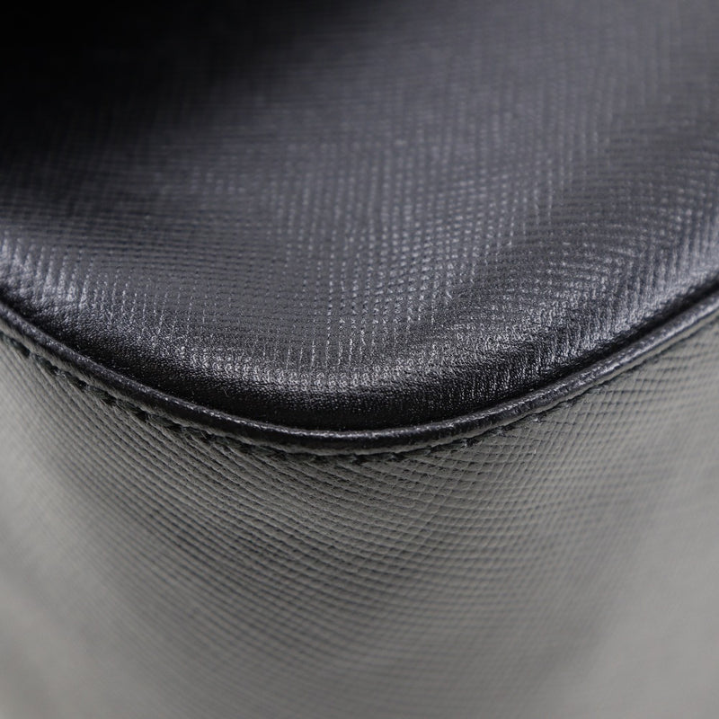 [Salvatore Ferragamo] Salvatore Ferragamo 
 Shoulder bag 
 BL21-8298 Leather shoulder sticker A5 flap ladies A-rank