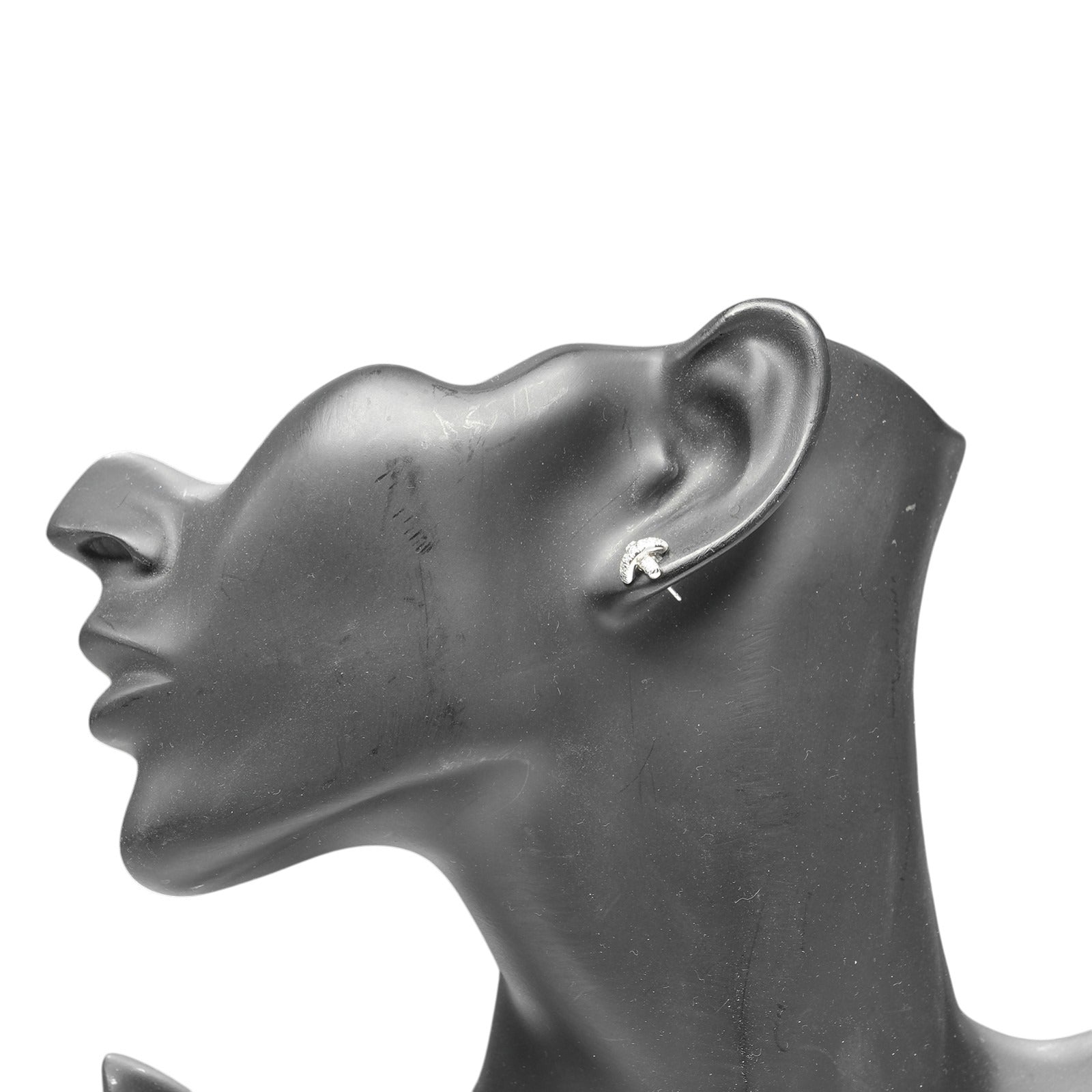TIFFANY&Co.】ティファニー クロスステッチ ピアス – NISHIKINO