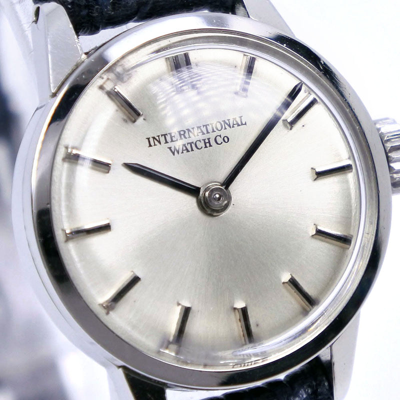 [IWC]国际观察公司 
 手表 
 R2795不锈钢X皮革银手手 - 卷银表盘女士