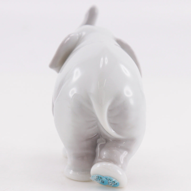 Lladro】リヤドロ 幸運のゾウ 置物 オブジェ – NISHIKINO VINTAGE KYOTO