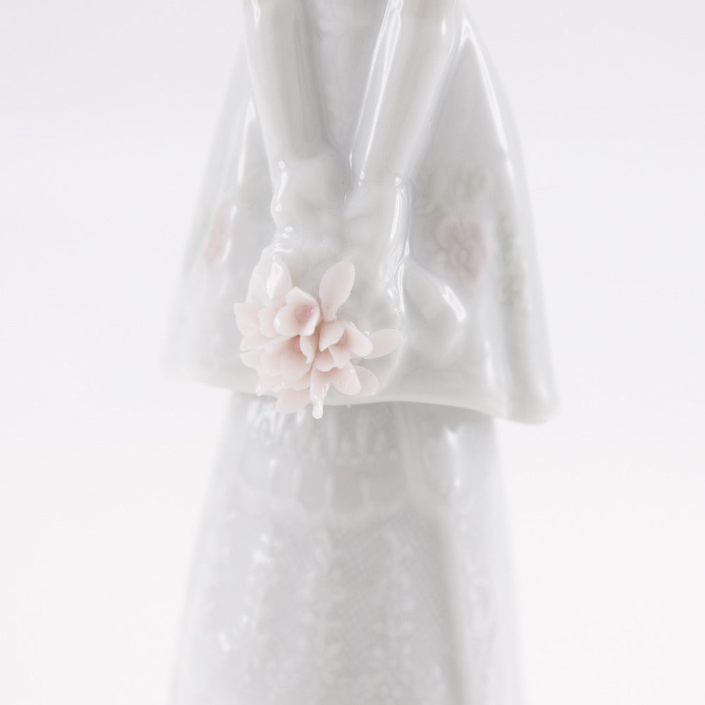 Lladro] Lladro Bridal Bell Figurine Object – NISHIKINO VINTAGE KYOTO