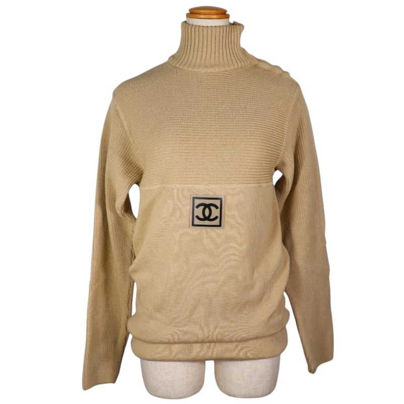 NISHIKINO VINTAGE KYOTOのベージュのCHANELスポーツライン・ココマーク付きウールハイネックセーター