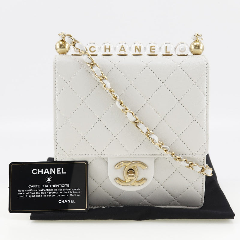 [CHANEL] Chanel 
 Matrasse shoulder bag 
 AS0584 Lambskin diagonal turn lock Matelasse Ladies A-Rank