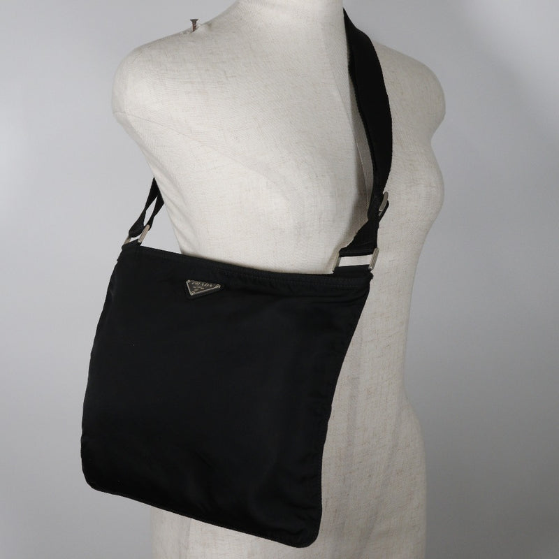 [PRADA] Prada 
 Shoulder bag 
 Nylon diagonal shoulder shoulder A5 zipper unisex
