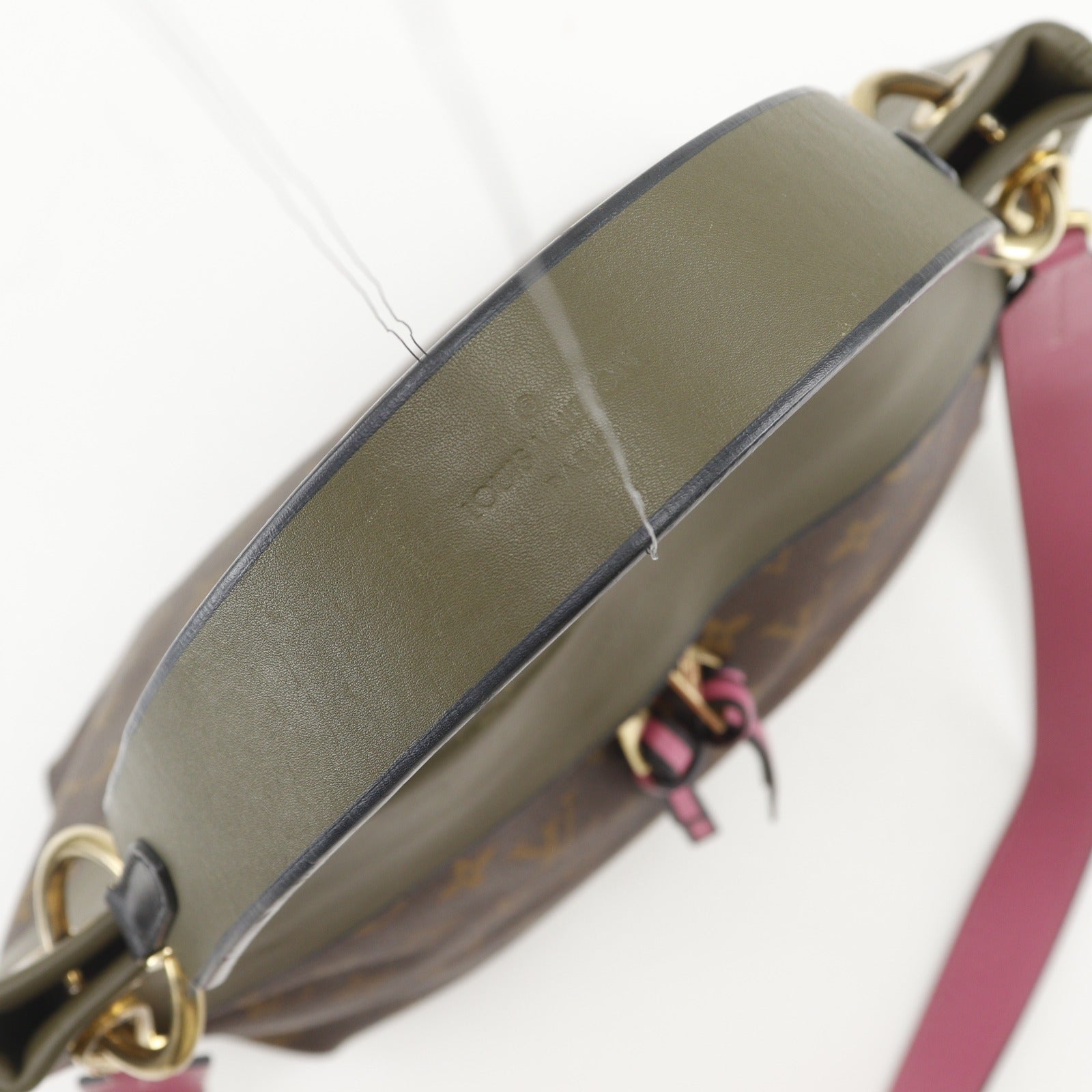 LOUIS VUITTON】ルイ・ヴィトン テュイルリーブザス ショルダーバッグ 