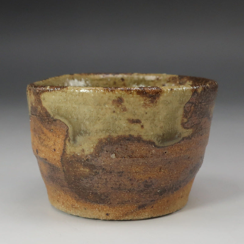 加守田章二 作 灰釉ぐい呑み ( 合箱 ) 陶磁器 骨董品 – NISHIKINO