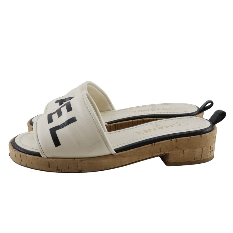 [CHANEL] Mules à logo Chanel 
 G34876