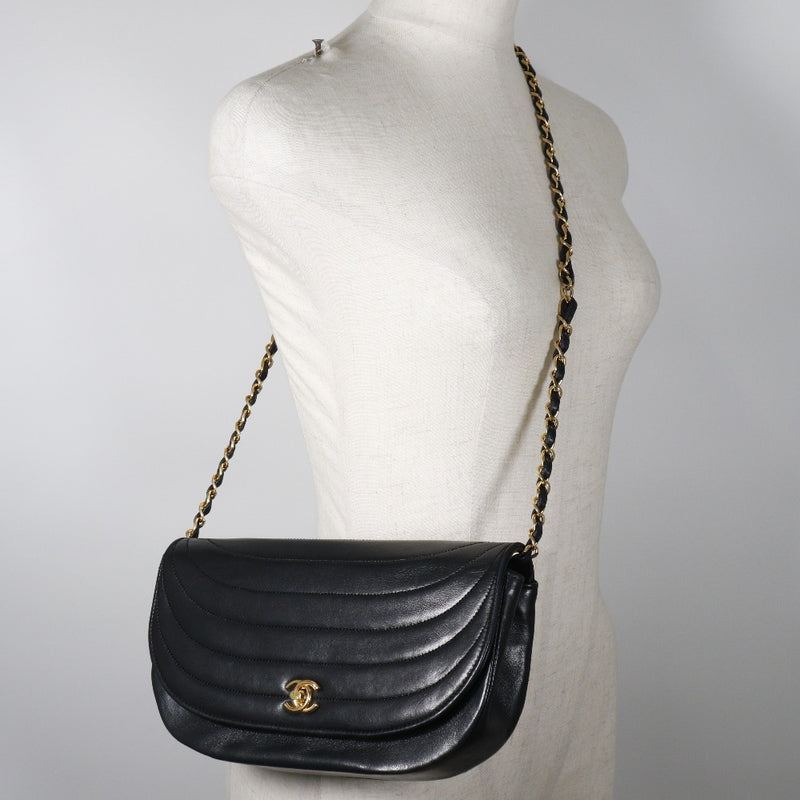 [CHANEL] Chanel 
 Chain shoulder shoulder bag 
 Ramskin shoulder turn lock CHAINSHOULDER Ladies