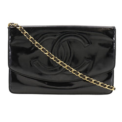[CHANEL] Chanel 
 Chain wallet long wallet 
 Patent leather black snap button CHAIN ​​WALLET Ladies