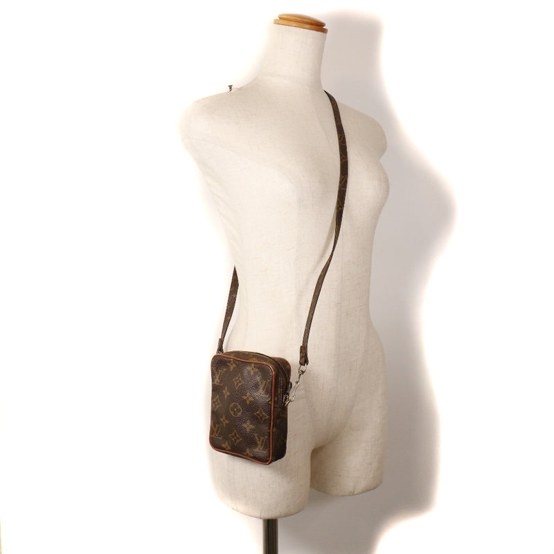 [Louis Vuitton]路易威登 
 Minidanouve肩带 
 会标帆布834雕刻对角线紧固件迷你多瑙河女士