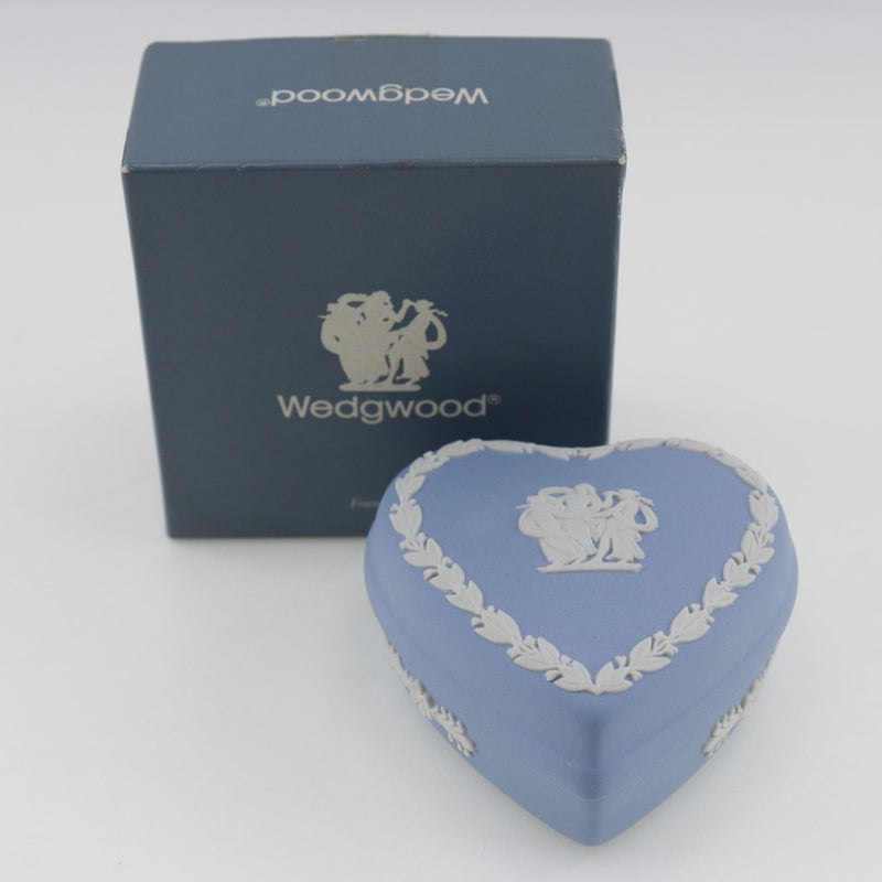 【Wedgwood】ウェッジウッド
 ジャスパー オブジェ
 小物入れ 陶器 ブルー ハート Jasper _Aランク