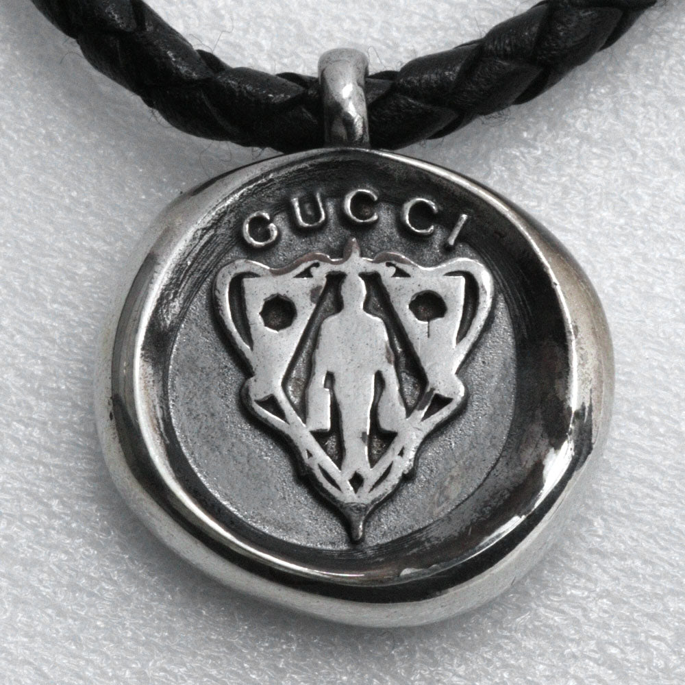 決まりました❗️正規品GUCCIネックレス クレストペンダント GUCCI】グッチ クレスト ネックレス – NISHIKINO VINTAGE KYOTO