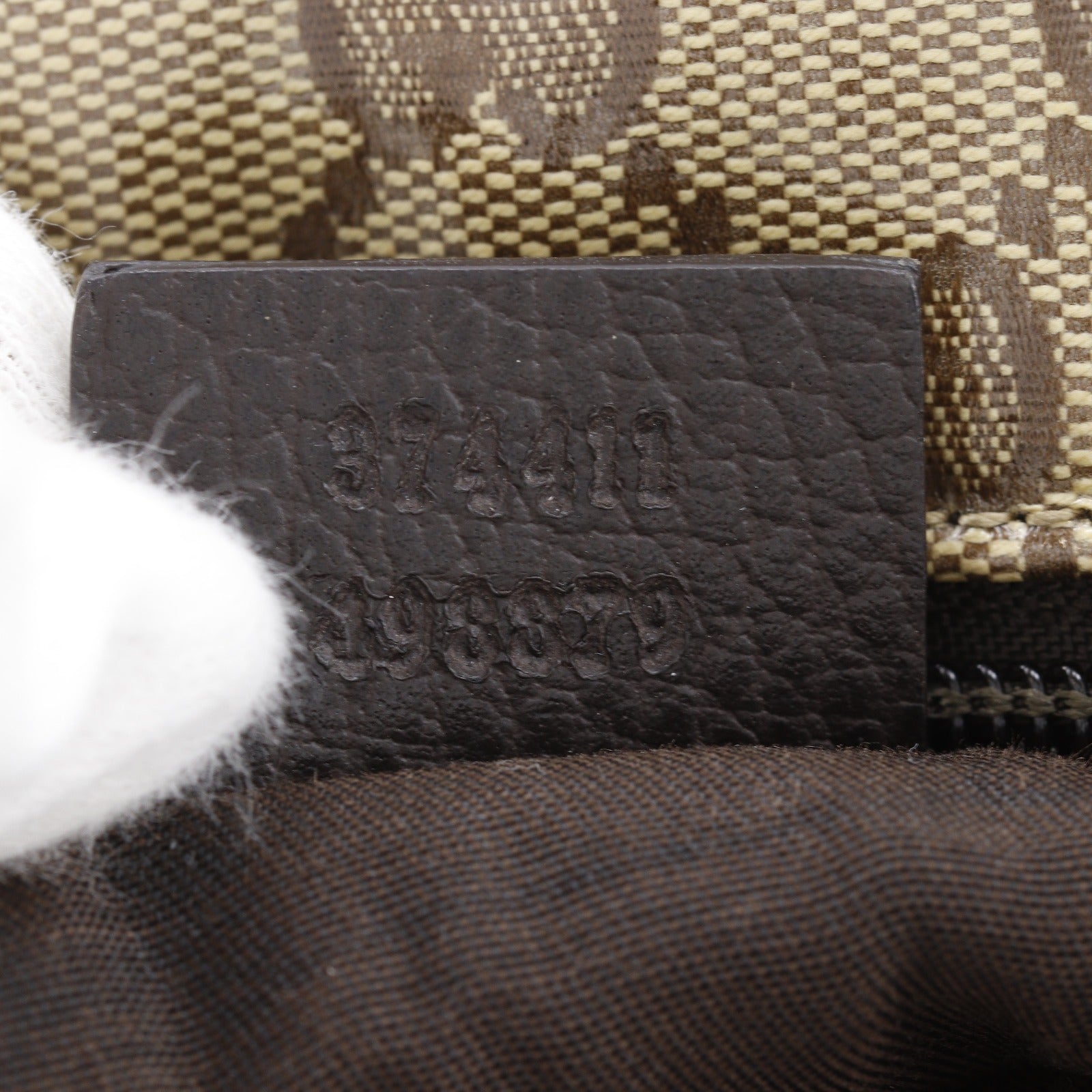 GUCCI】グッチ GGクリスタル ショルダーバッグ 374411 – NISHIKINO