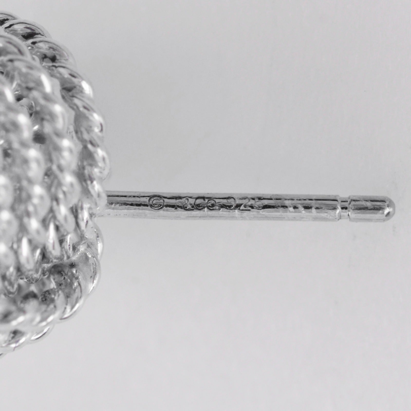 TIFFANY&Co.】ティファニー メッシュ ノット ピアス – NISHIKINO