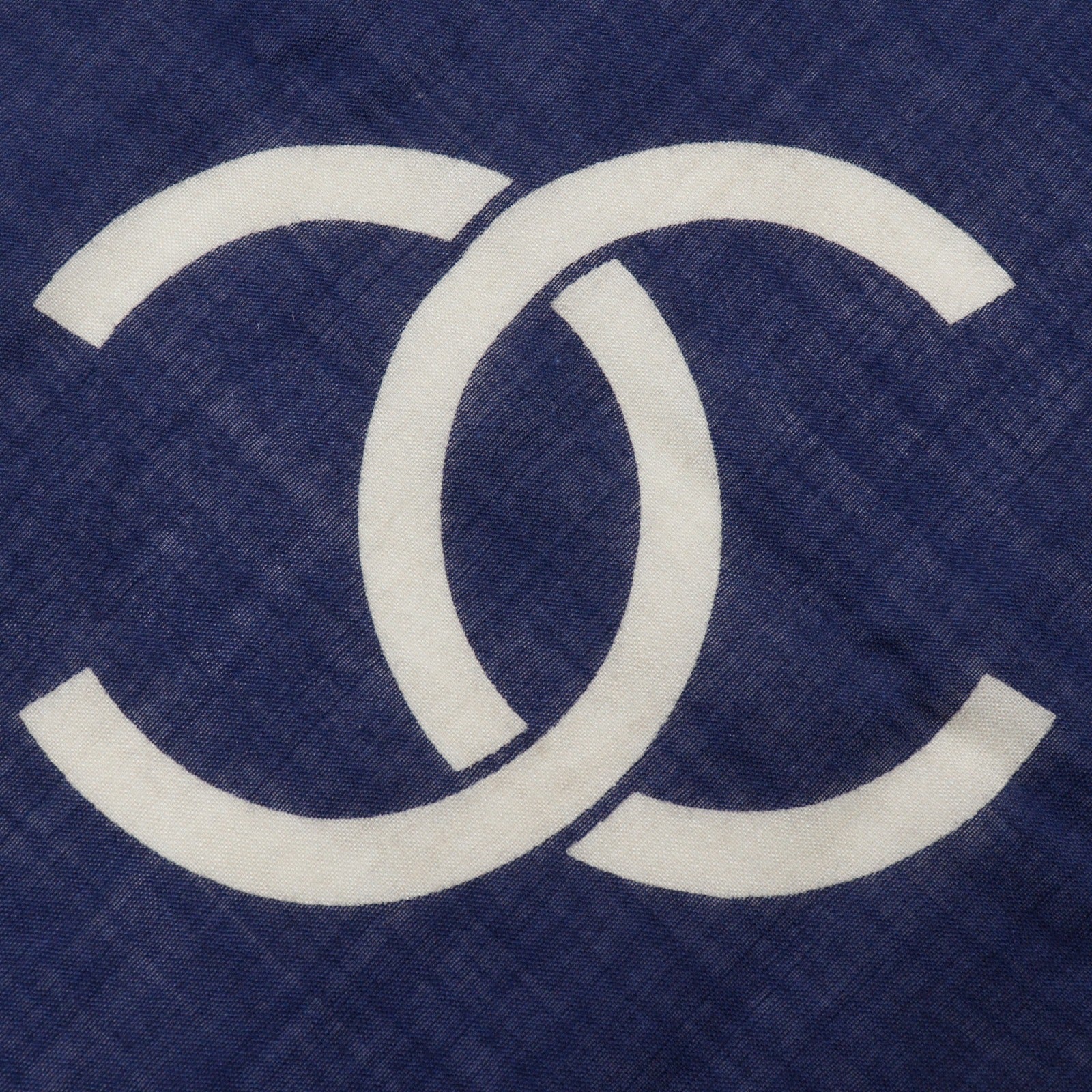 CHANEL】シャネル ココマーク スカーフ – NISHIKINO VINTAGE KYOTO